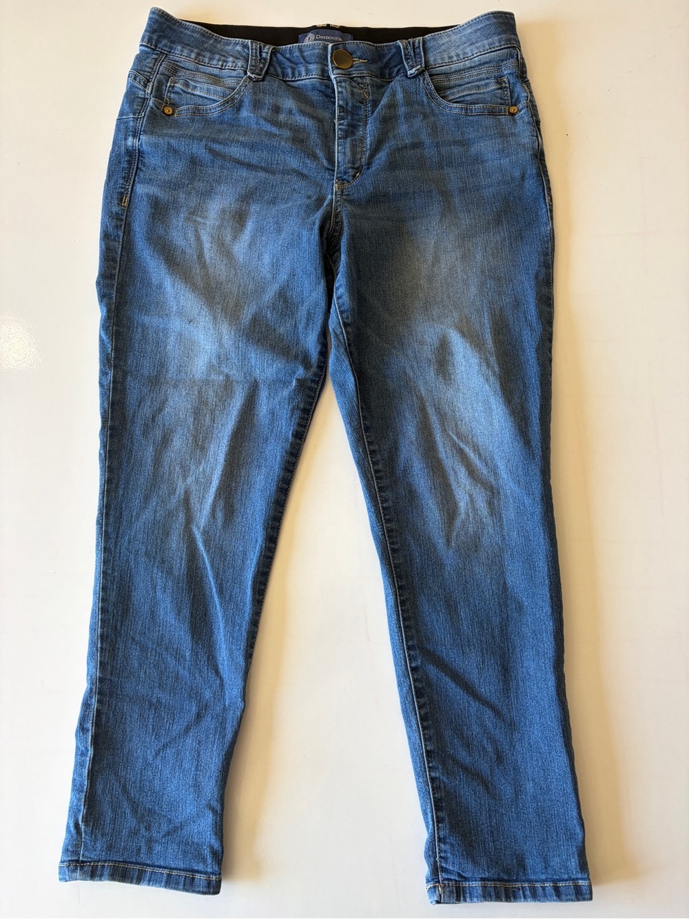 Democracy “Ab”solution Jeans Size 12 straight leg denim medium wash 26” inseam